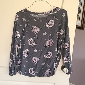 Soft feminine gray floral top